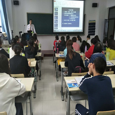 內(nèi)蒙古成公教育咨詢 點(diǎn)亮職業(yè)理想，助力公職夢想